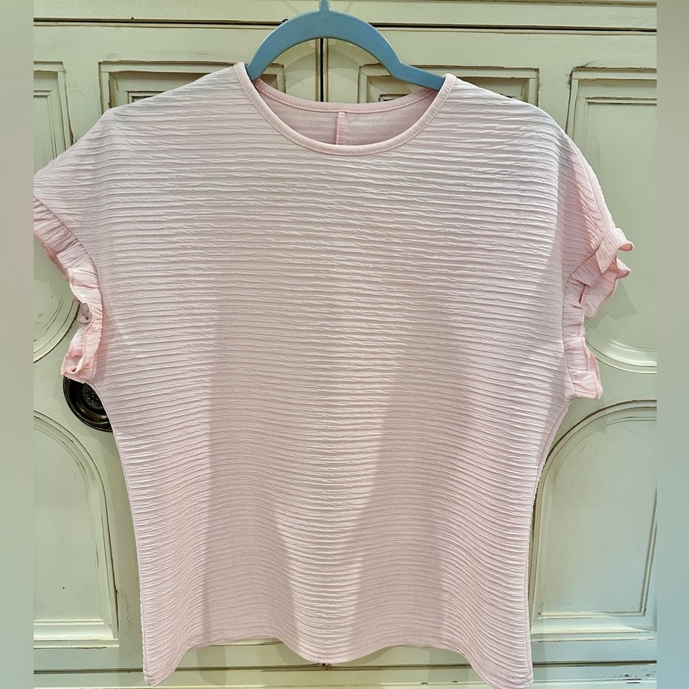 Light Pink Women's Textured Short Sleeve Top small